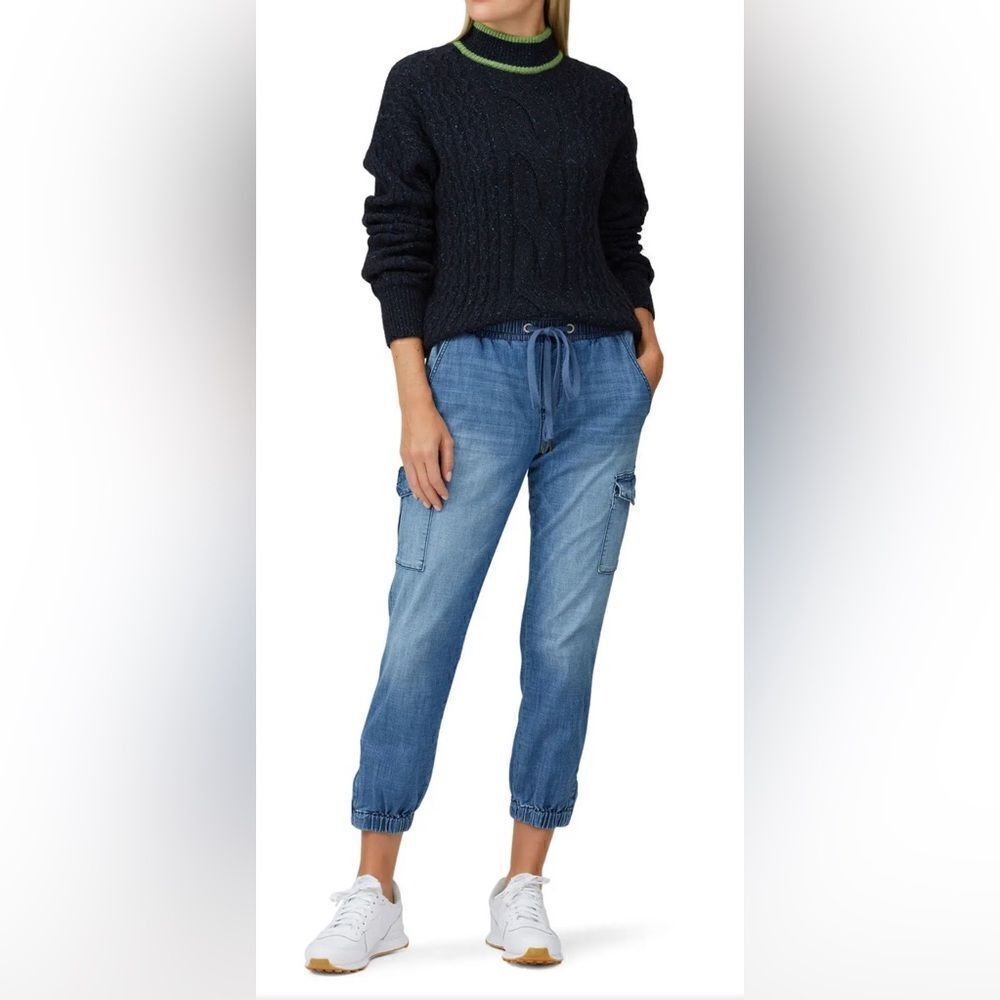 VEDA Paro Wool Sweater Size Medium